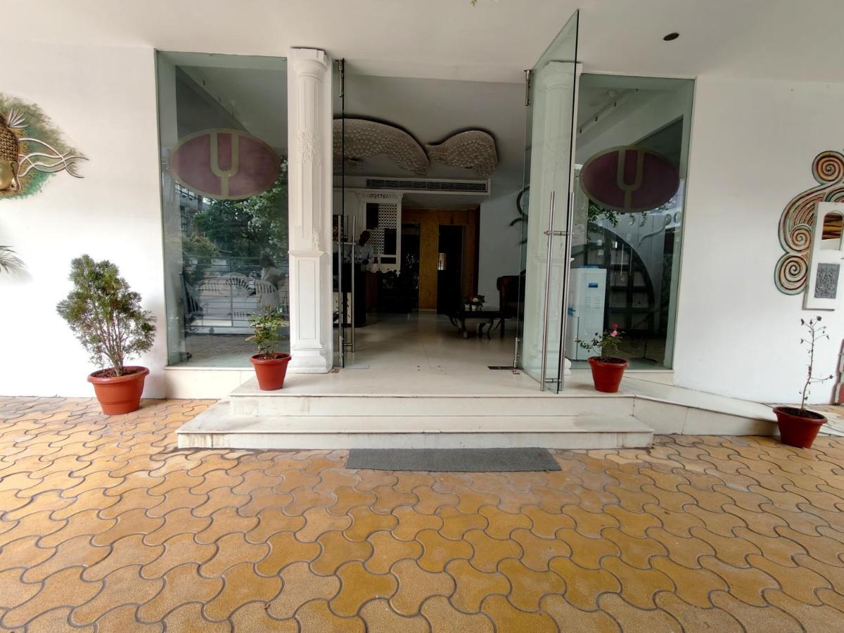 The Sky Imperial Hotel Yahvi Vadodara Exterior foto
